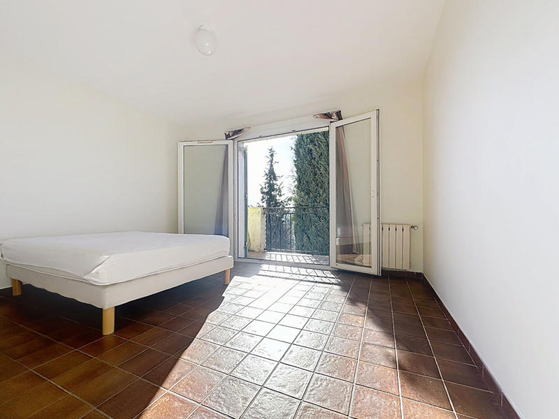 Maison - 250 m² - 10 pièces