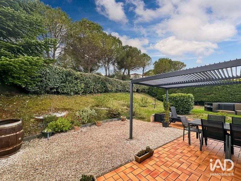 Maison - 95 m² - 4 pièces