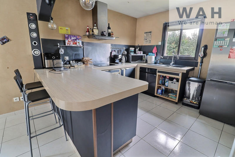 Maison - 99 m² - 4 pièces