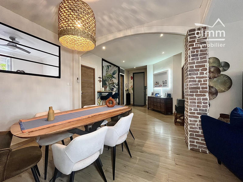 Appartement - 91 m² - 3 pièces