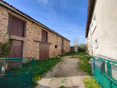 Maison - 180 m² - 10 pièces