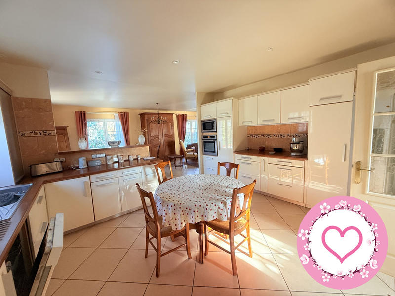 Maison - 165 m² - 6 pièces