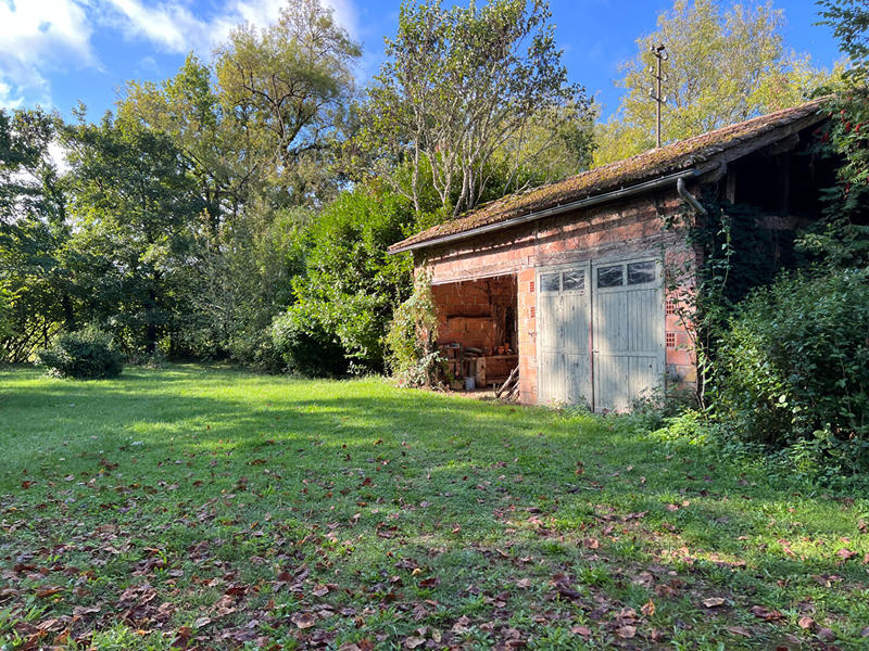 Maison - 210 m² - 9 pièces