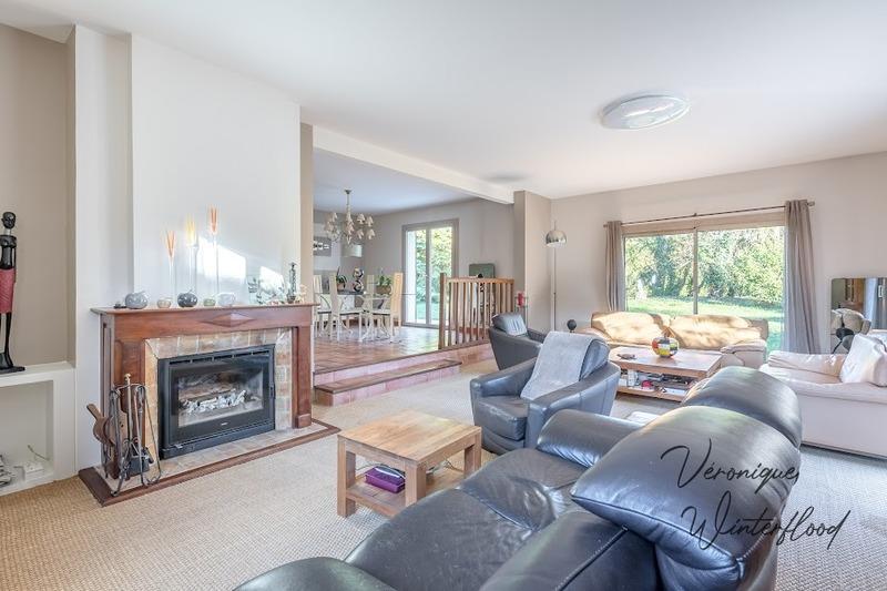 Maison - 185 m² - 8 pièces