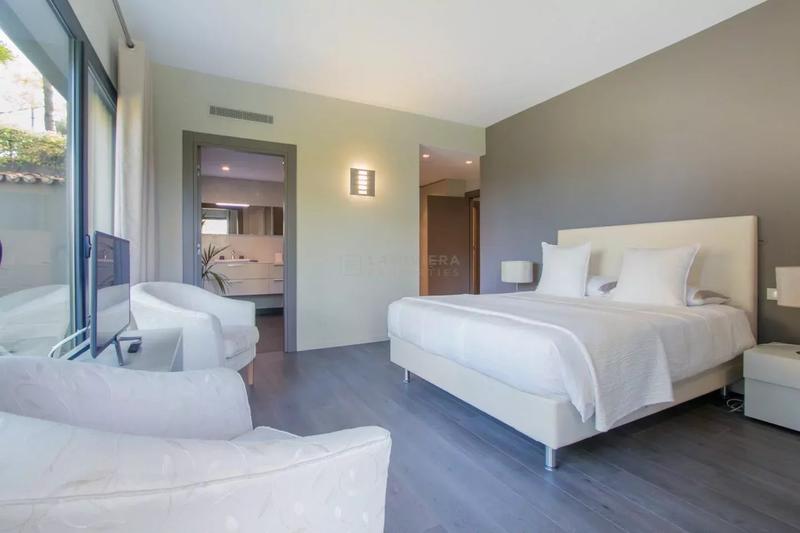 Villa - 200 m² - 5 pièces