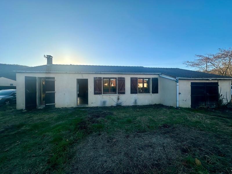 Maison - 90 m² - 4 pièces