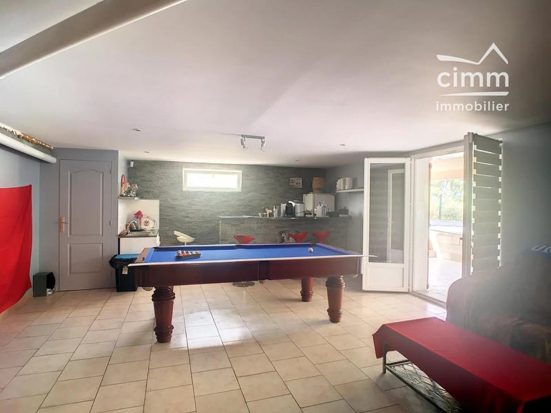 Maison - 194 m² - 6 pièces