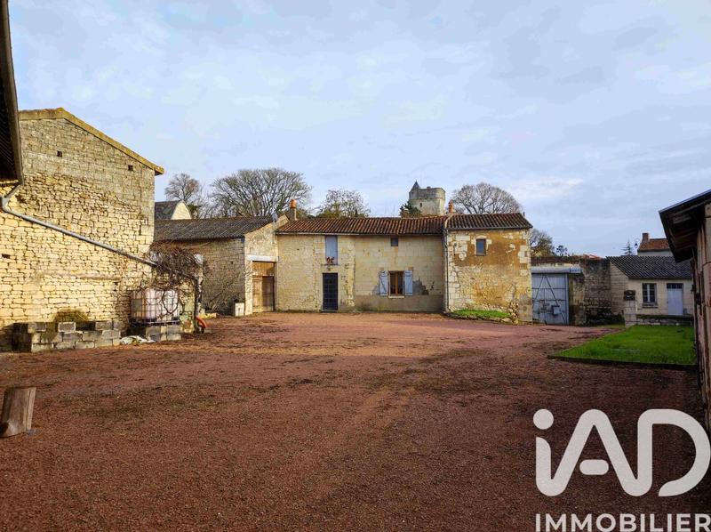 Maison - 180 m² - 8 pièces