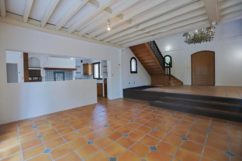 Villa - 375 m² - 7 pièces