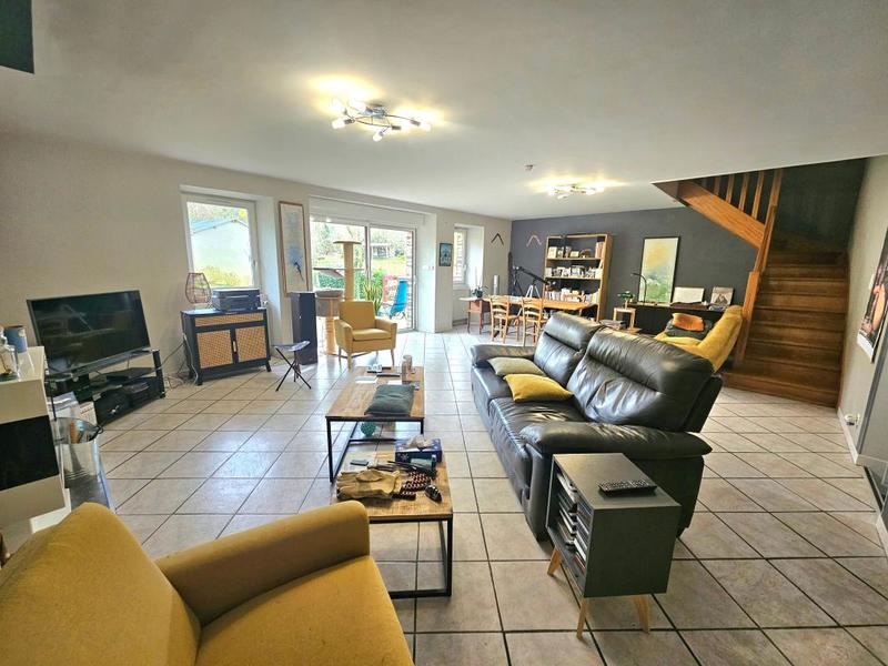 Maison - 121 m² - 4 pièces