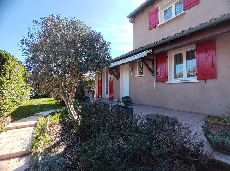 Maison - 96 m² - 5 pièces