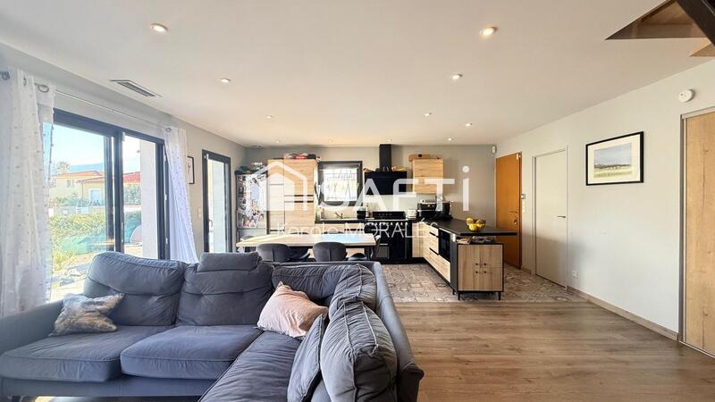 Maison - 140 m² - 5 pièces