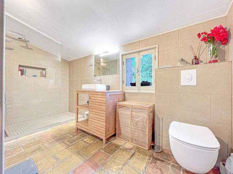 Propriété - 164 m² - 7 pièces