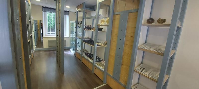 Fonds de commerce - Local commercial - 67 m²