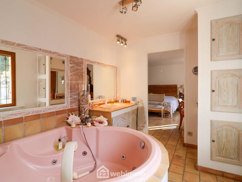 Villa - 166 m² - 5 pièces