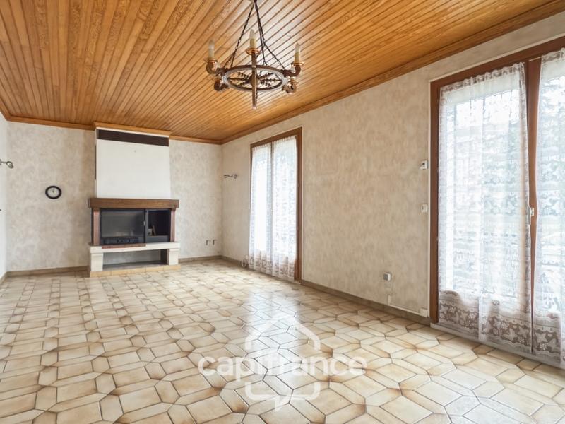 Maison - 140 m² - 6 pièces