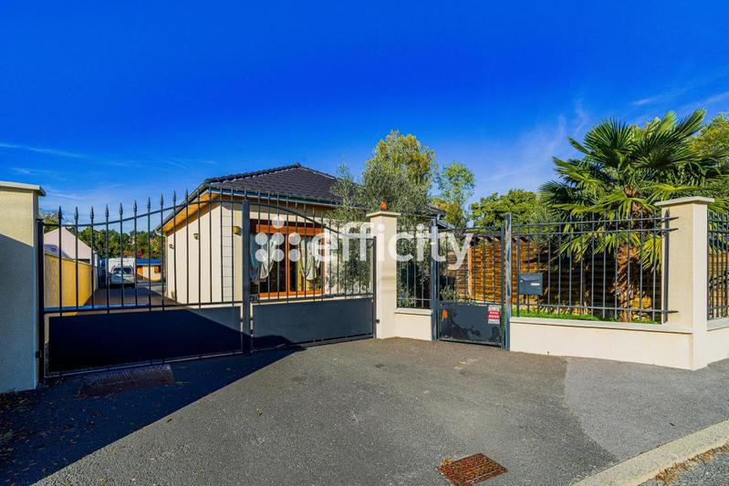 Pavillon - 100 m² - 4 pièces