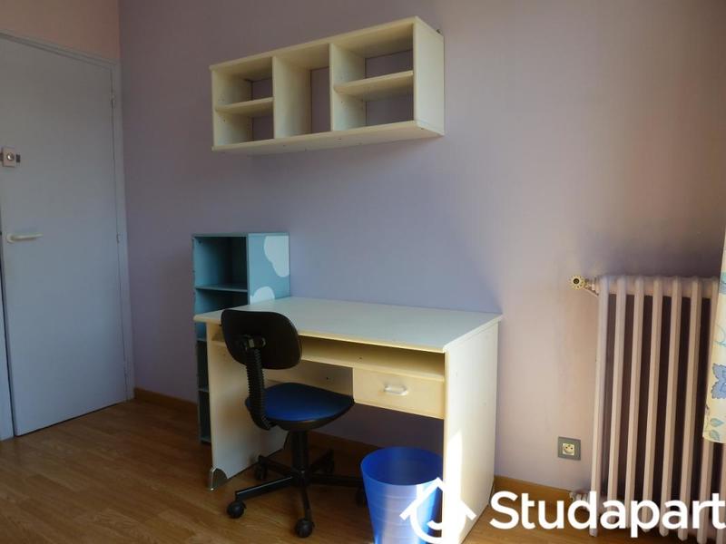 Chambre - 13 m² - 1 pièce