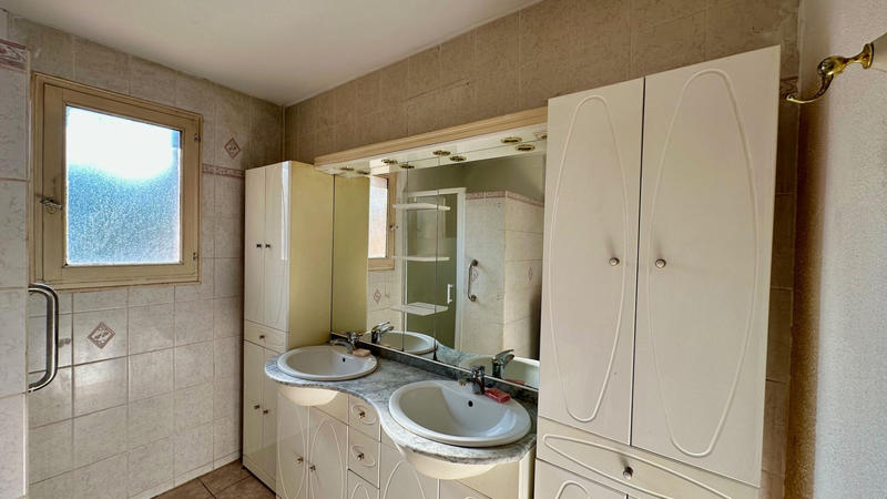 Maison - 98 m² - 4 pièces