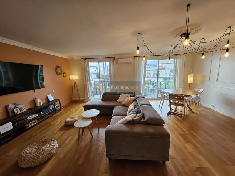 Appartement - 75 m² - 3 pièces