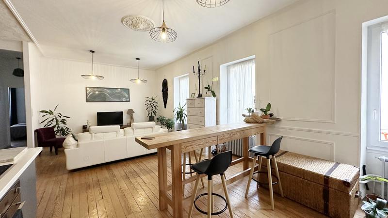 Maison de ville - 180 m² - 7 pièces