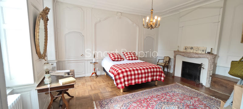 Propriété - 350 m² - 9 pièces