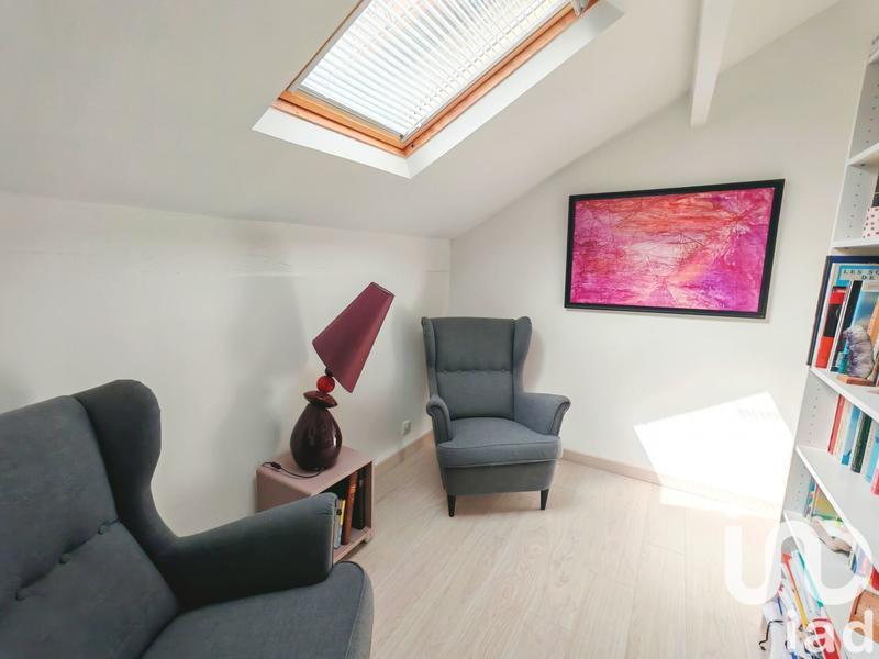 Maison - 204 m² - 8 pièces