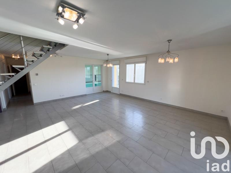 Maison - 225 m² - 6 pièces