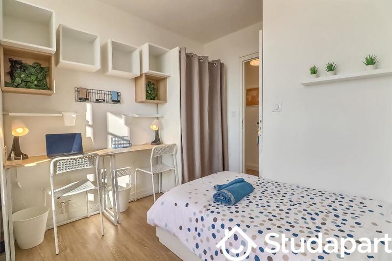Chambre - 11 m² - 1 pièce