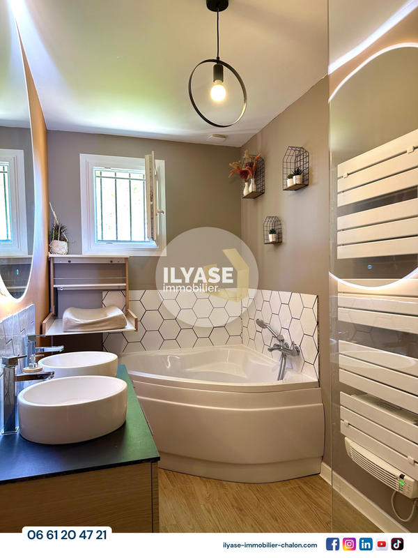 Maison - 110 m² - 4 pièces