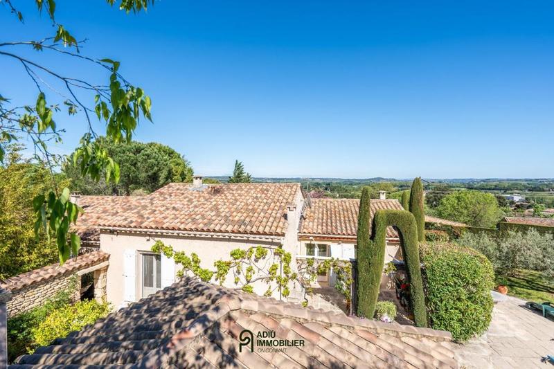 Maison - 200 m² - 8 pièces