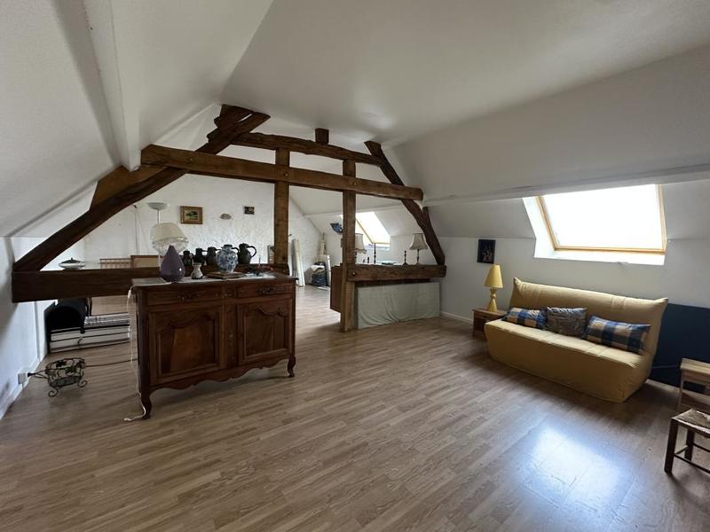 Maison - 200 m² - 6 pièces