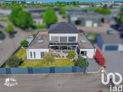 Maison de maîtres - 270 m² - 8 pièces