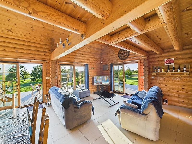 Châlet - 175 m² - 9 pièces