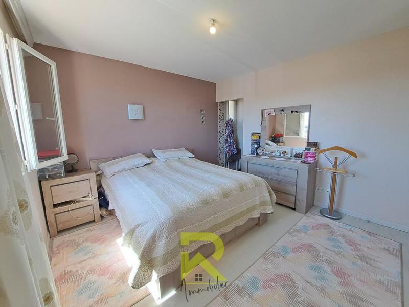 Villa - 180 m² - 7 pièces