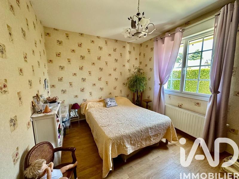 Maison - 185 m² - 8 pièces