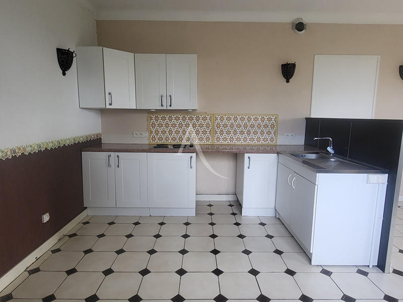 Maison - 85 m² - 3 pièces