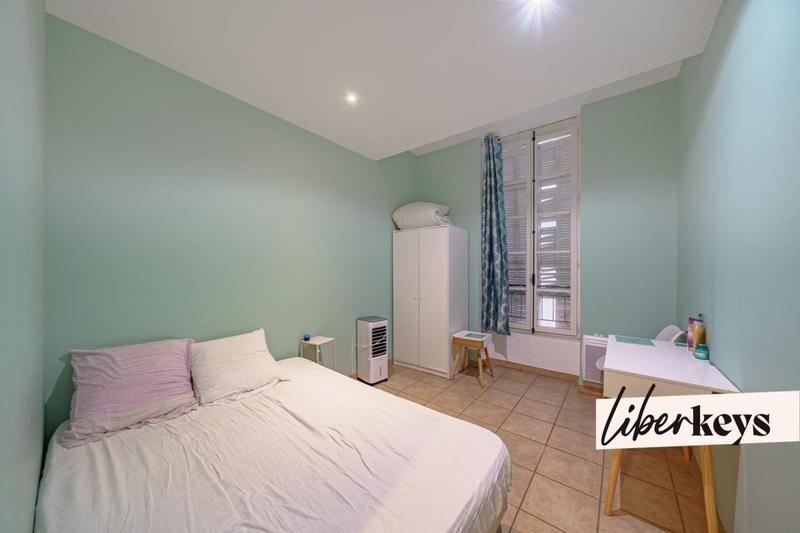 Appartement - 75 m² - 5 pièces