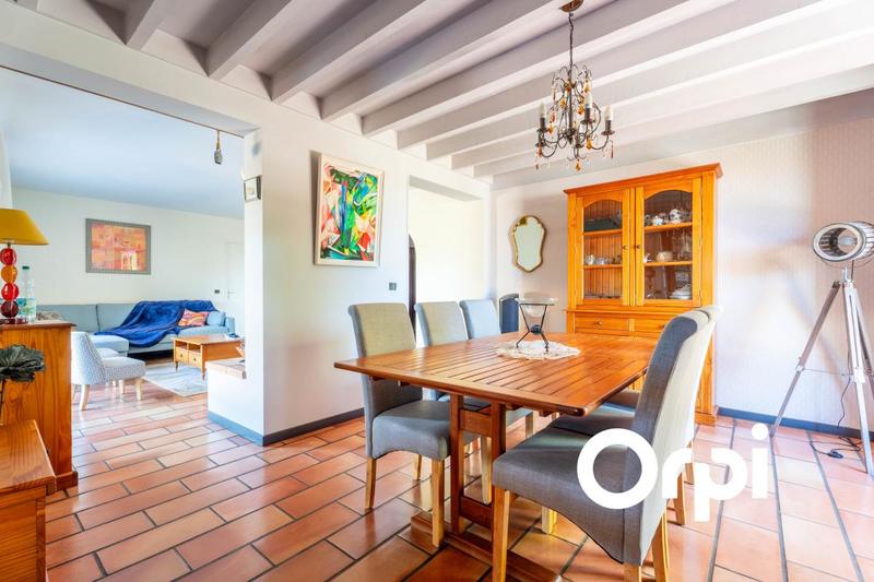 Maison - 240 m² - 6 pièces