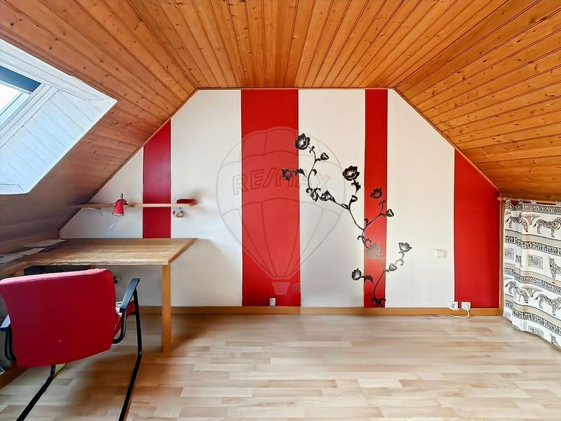 Maison - 97 m² - 5 pièces