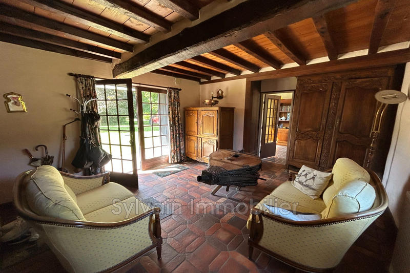 Maison - 122 m² - 8 pièces