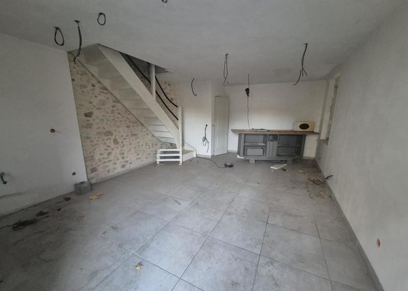 Maison - 180 m² - 2 pièces