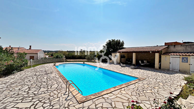 Maison - 201 m² - 6 pièces