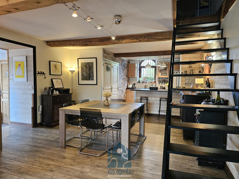 Propriété - 170 m² - 6 pièces