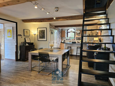 Propriété - 170 m² - 6 pièces