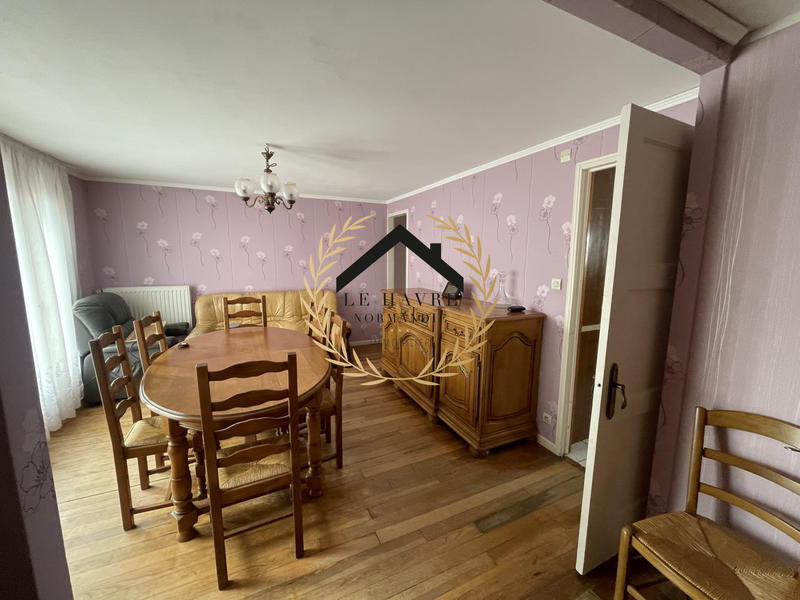 Maison - 77 m² - 5 pièces