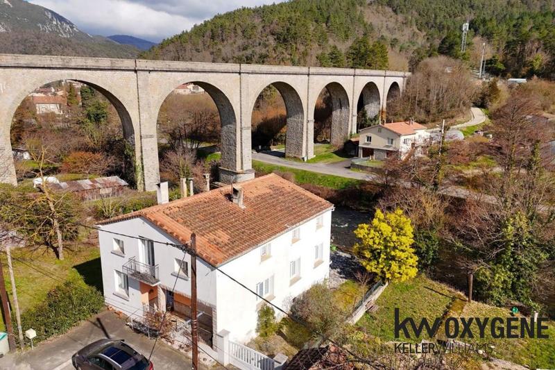 Maison - 178 m² - 10 pièces