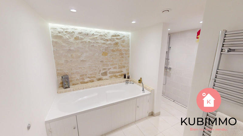 Maison - 197 m² - 8 pièces