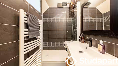 Appartement - 115 m² - 6 pièces