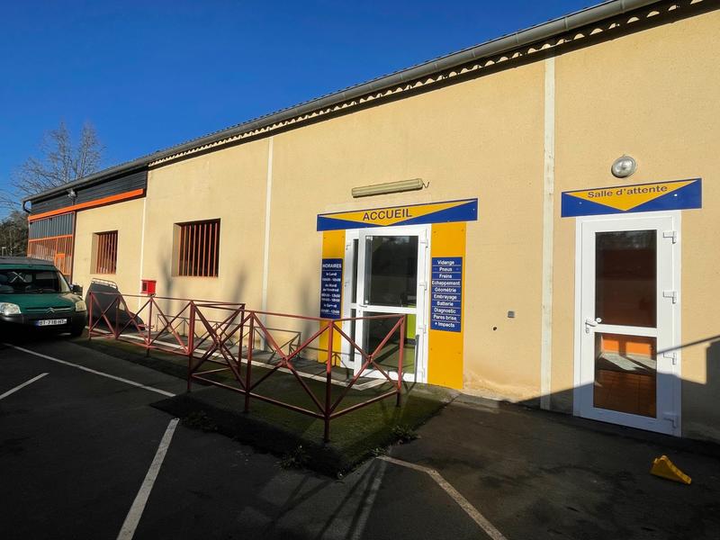 Local d'activités - 300 m²